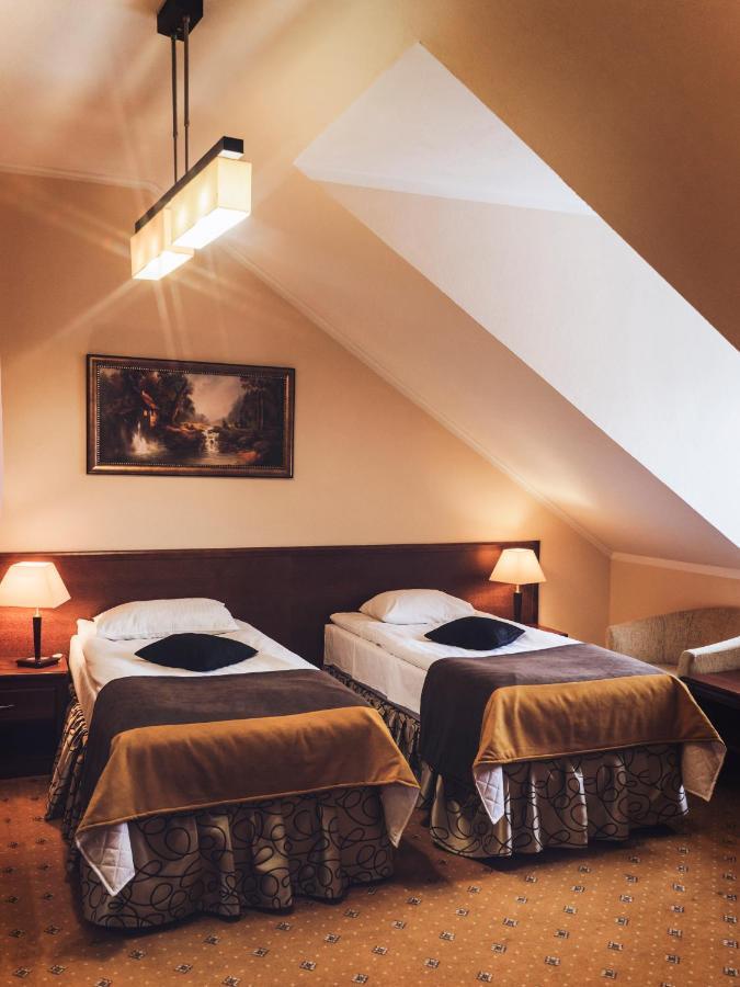 Hotel Osjann Biała Podlaska Exteriör bild