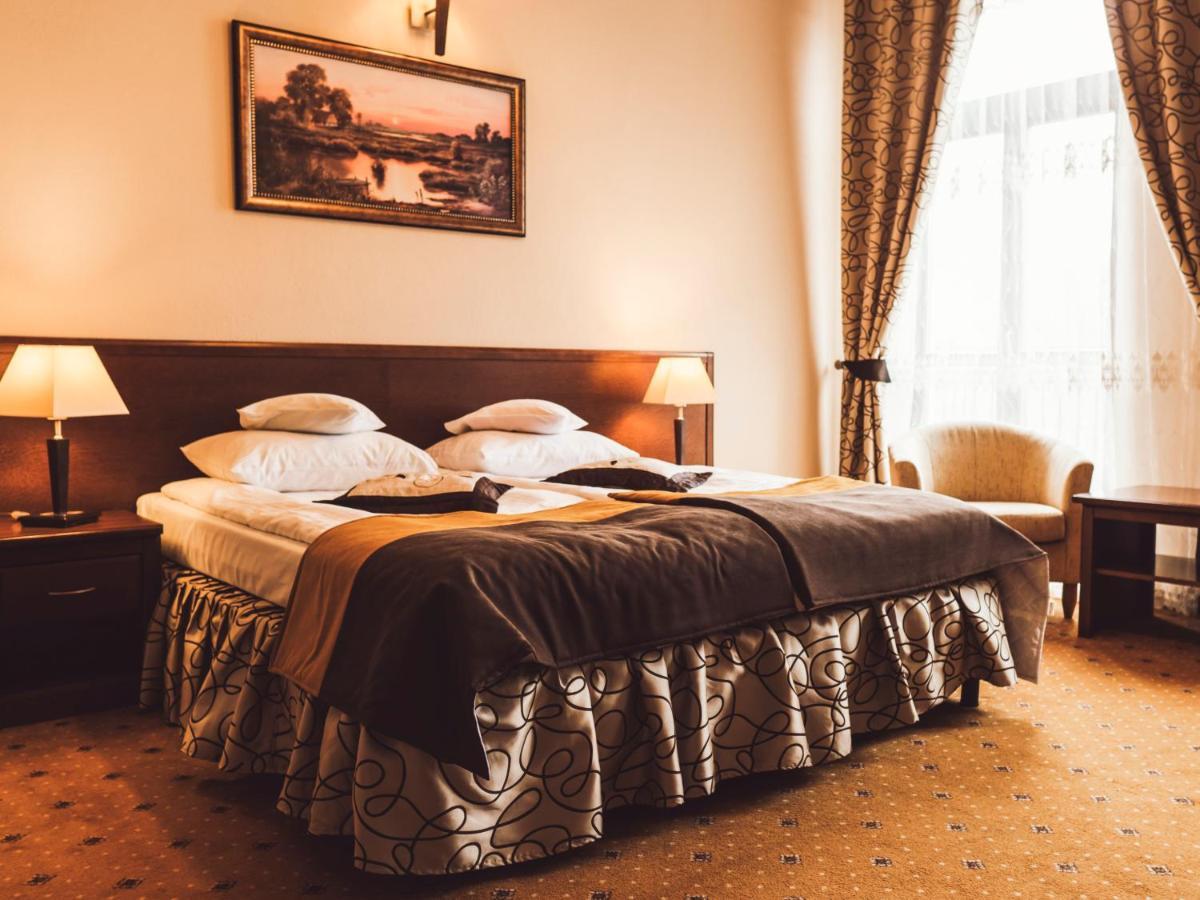 Hotel Osjann Biała Podlaska Exteriör bild