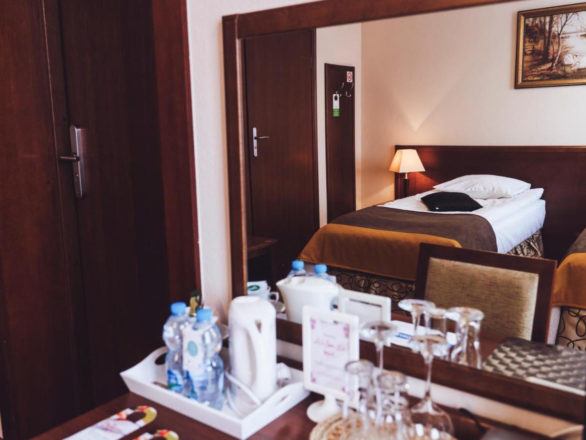 Hotel Osjann Biała Podlaska Exteriör bild