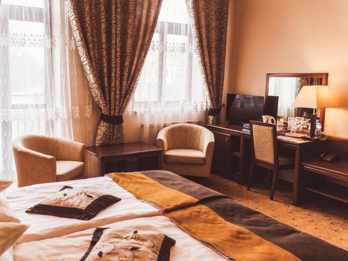 Hotel Osjann Biała Podlaska Exteriör bild