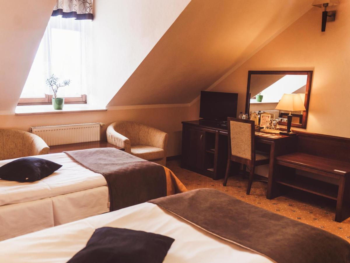 Hotel Osjann Biała Podlaska Exteriör bild