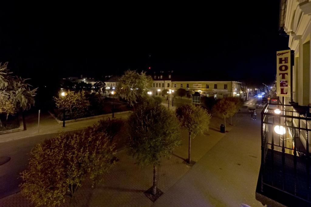Hotel Osjann Biała Podlaska Exteriör bild